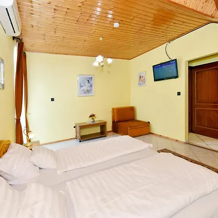 Gæstehus Royal 3*