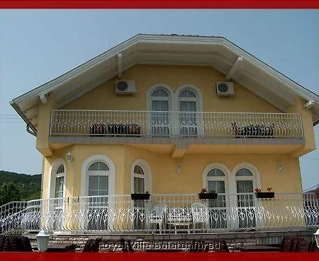 Royal بالاتونفوريد